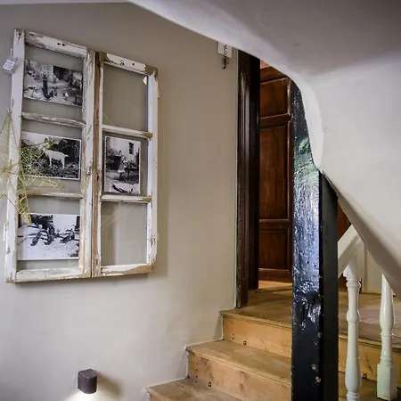 Bed & Breakfast Boutique Mali Pariz 4*