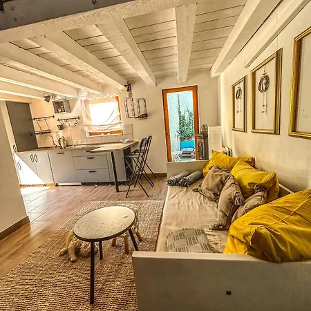 Bed & Breakfast Boutique Mali Pariz Grižane
