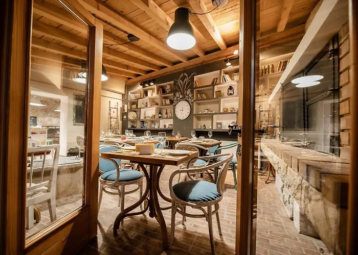 Boutique Mali Pariz B&B