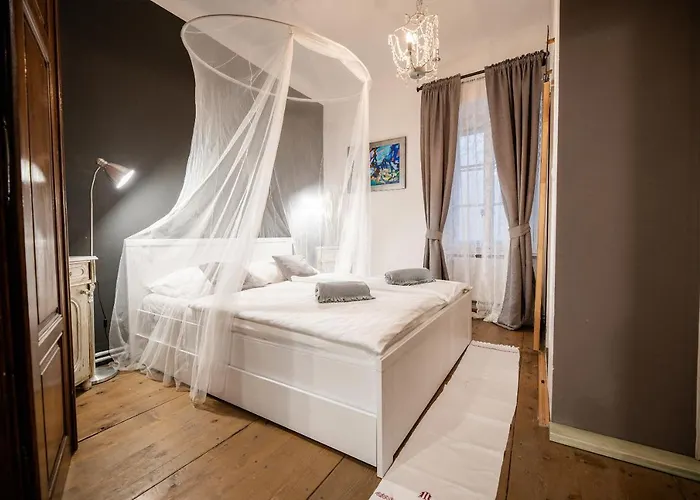 Boutique Mali Pariz B&B