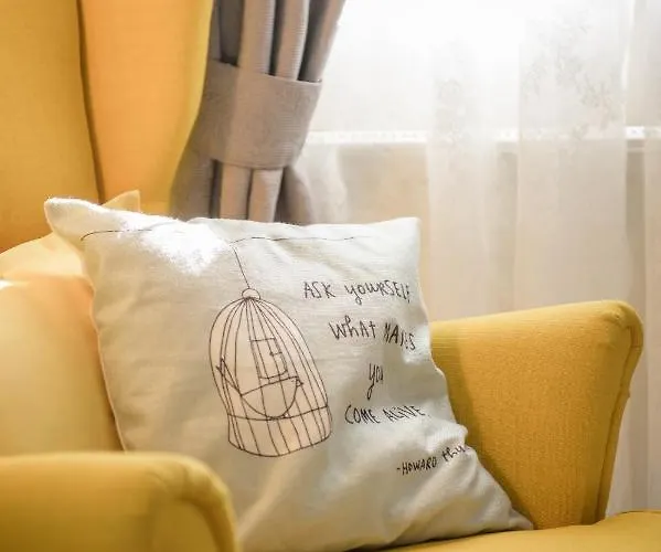 B&B Boutique Mali Pariz 4*