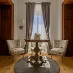 Boutique Mali Pariz Panzió 3*