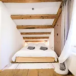 Panzió Boutique Mali Pariz 3*