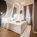 Boutique Mali Pariz Panzió