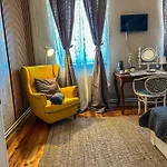 Bed & Breakfast Boutique Mali Pariz