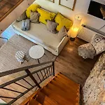 Boutique Mali Pariz Bed & Breakfast 3*
