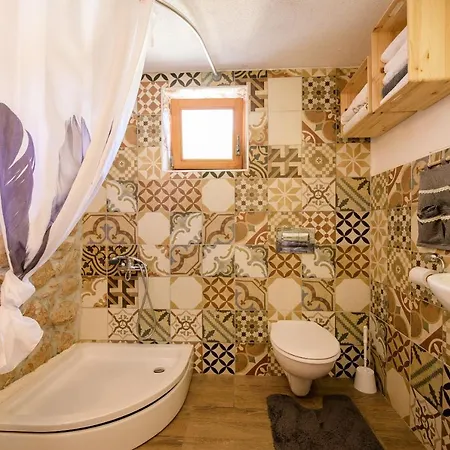 Boutique Mali Pariz Bed & Breakfast Grizane-Belgrad