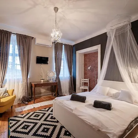 Boutique Mali Pariz 4*