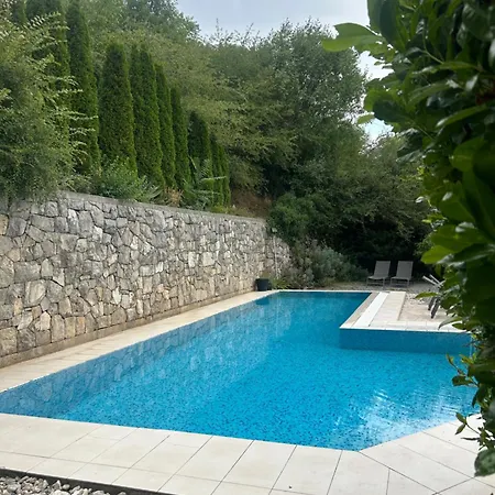 Boutique Mali Pariz B&B Grižane