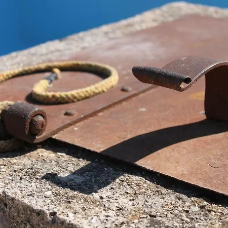 Boutique Mali Pariz 4* Grizane-Belgrad