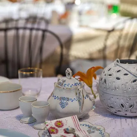 Bed & Breakfast Boutique Mali Pariz 4*