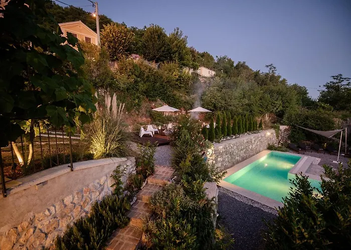 Boutique Mali Pariz 4* Grižane