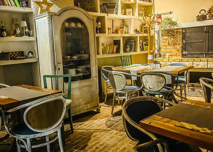 Boutique Mali Pariz Grižane