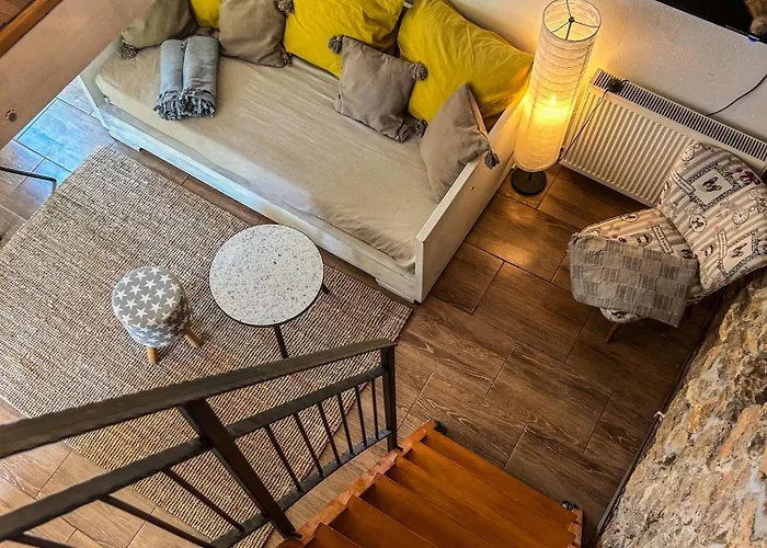 Boutique Mali Pariz 住宿加早餐酒店 4*