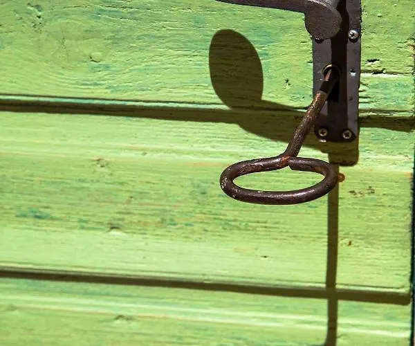 Boutique Mali Pariz Bed & Breakfast Grižane