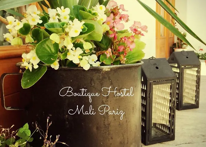 Boutique Mali Pariz Grižane